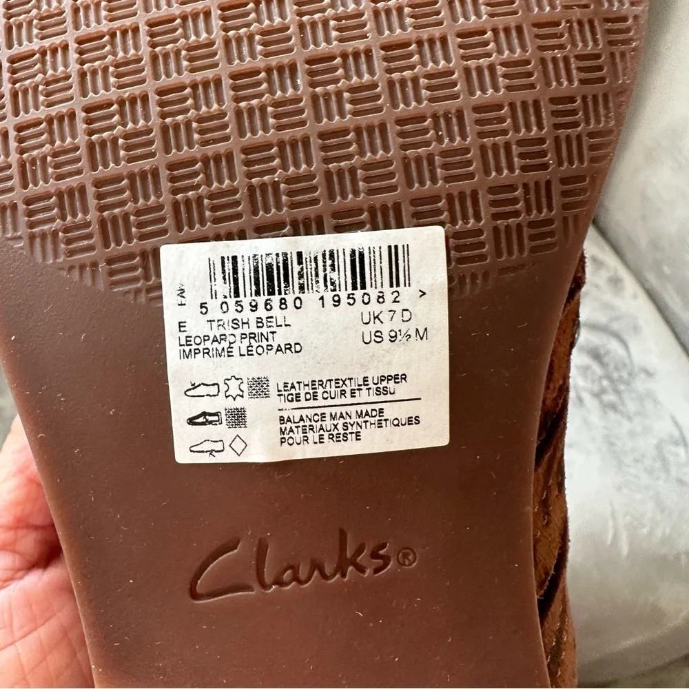 Clarks Collection Trish Bell Leopard Print Shootie Womens Slip-On Size 9.5